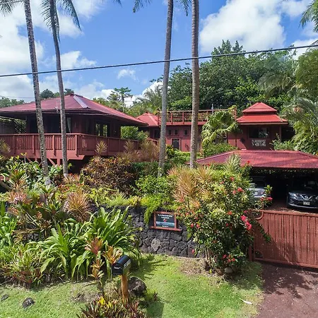 The Bali House And Cottage At Kehena Beach Hawaii